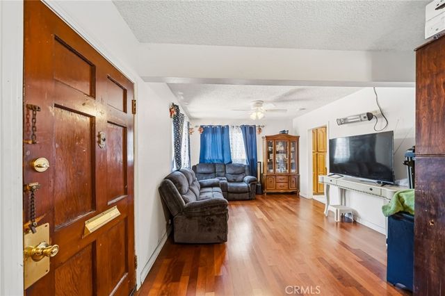 4035 Beck, Bell, CA 90201