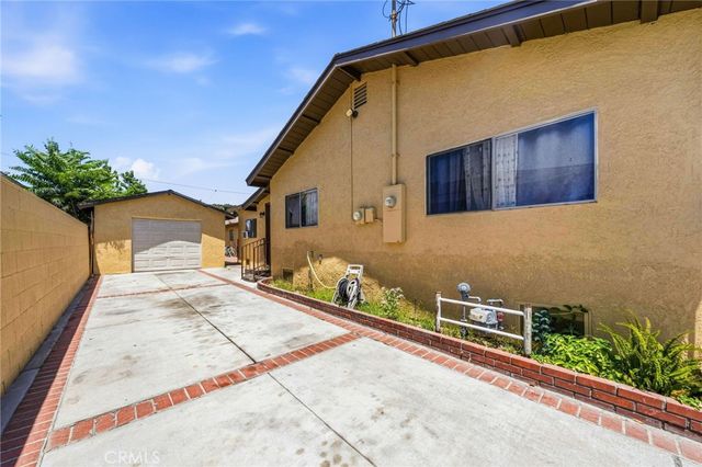 4035 Beck, Bell, CA 90201