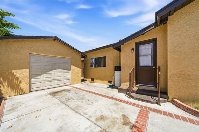 4035 Beck, Bell, CA 90201