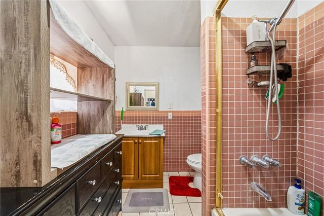 4035 Beck, Bell, CA 90201