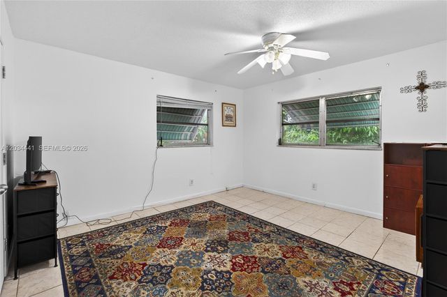 4271 NW 49th Terrace, Lauderdale Lakes, FL 33319