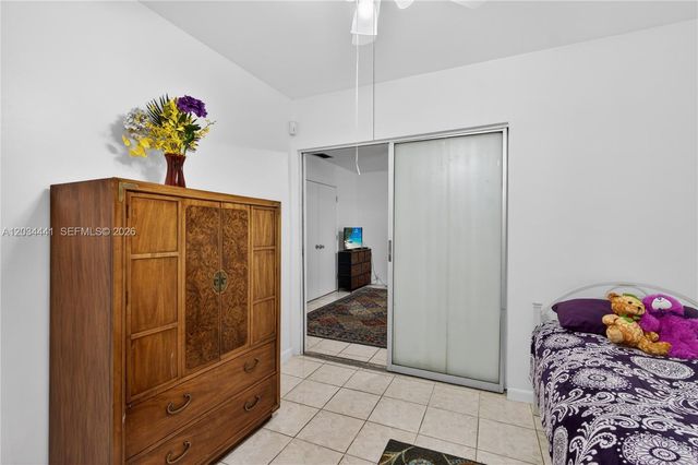 4271 NW 49th Terrace, Lauderdale Lakes, FL 33319
