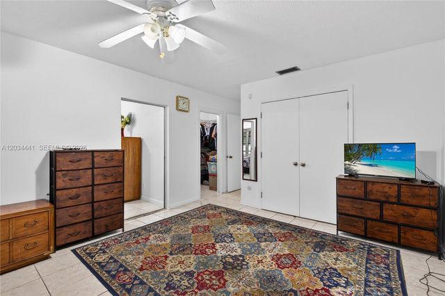 4271 NW 49th Terrace, Lauderdale Lakes, FL 33319