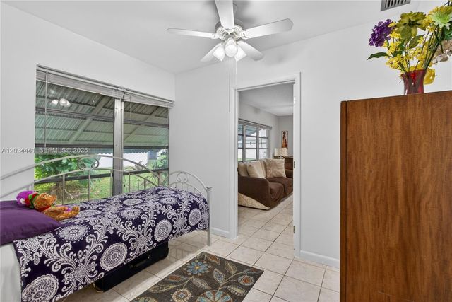 4271 NW 49th Terrace, Lauderdale Lakes, FL 33319