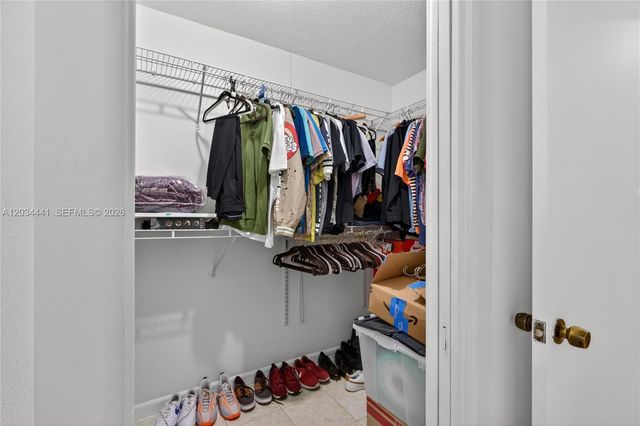 4271 NW 49th Terrace, Lauderdale Lakes, FL 33319