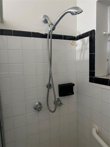 4271 NW 49th Terrace, Lauderdale Lakes, FL 33319
