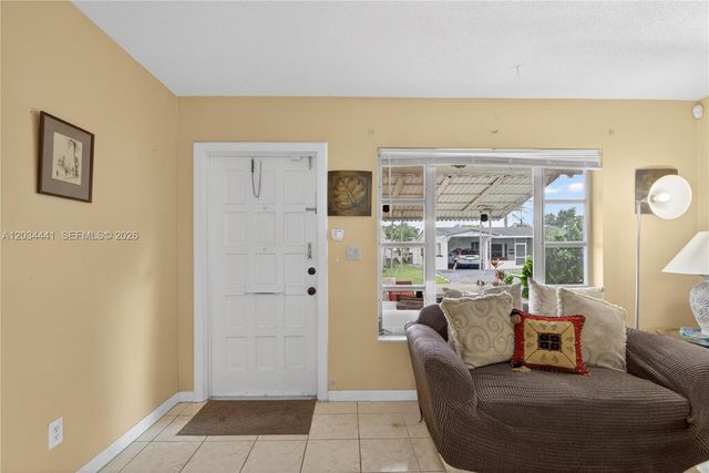 4271 NW 49th Terrace, Lauderdale Lakes, FL 33319