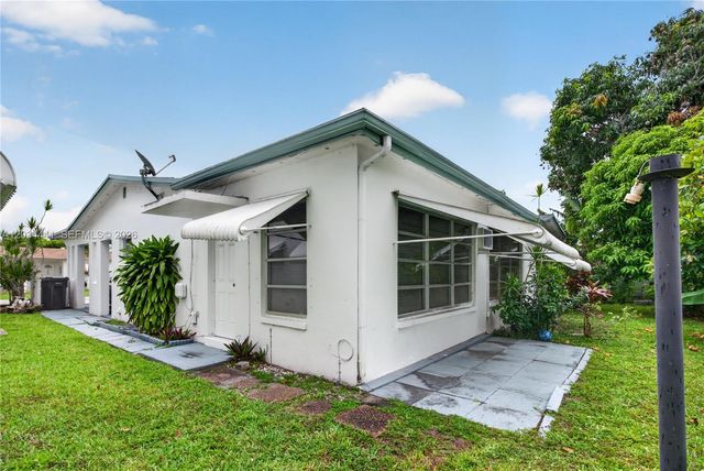 4271 NW 49th Terrace, Lauderdale Lakes, FL 33319