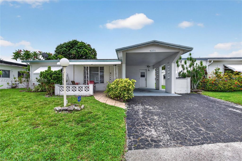 4271 NW 49th Terrace, Lauderdale Lakes, FL 33319
