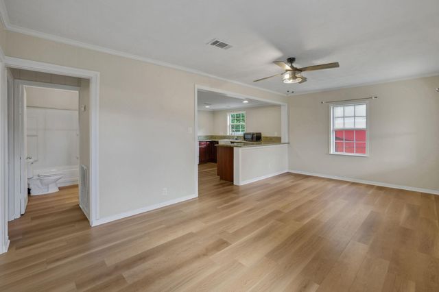 494 Merritt Street, Dayton, TX 77535