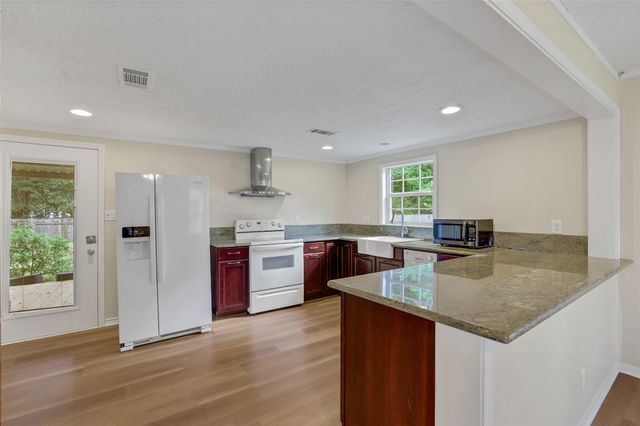 494 Merritt Street, Dayton, TX 77535