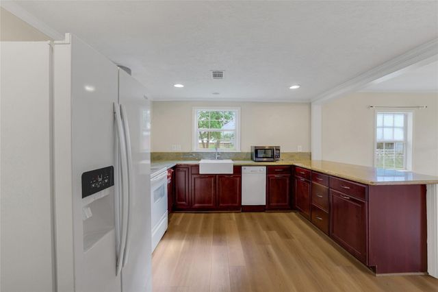 494 Merritt Street, Dayton, TX 77535