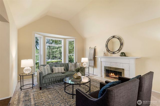 18929 203rd Avenue NE, Woodinville, WA 98077