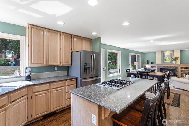 18929 203rd Avenue NE, Woodinville, WA 98077