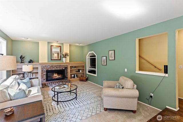 18929 203rd Avenue NE, Woodinville, WA 98077
