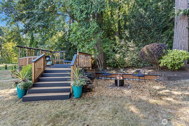18929 203rd Avenue NE, Woodinville, WA 98077
