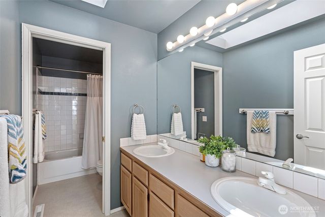 18929 203rd Avenue NE, Woodinville, WA 98077