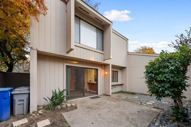 138 Hartnell Pl, Sacramento, CA 95825