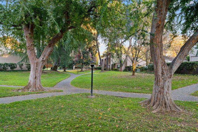 138 Hartnell Pl, Sacramento, CA 95825