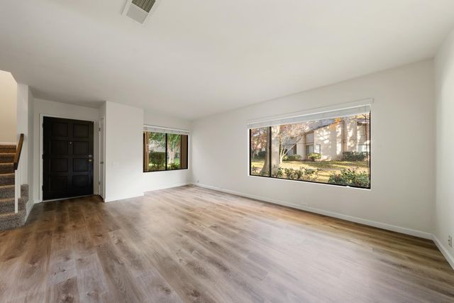 138 Hartnell Pl, Sacramento, CA 95825