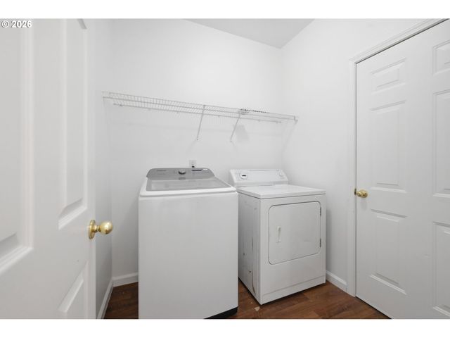 3906 CENTURY Dr, Eugene, OR 97402