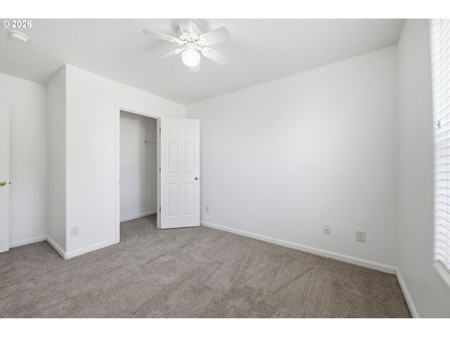 3906 CENTURY Dr, Eugene, OR 97402