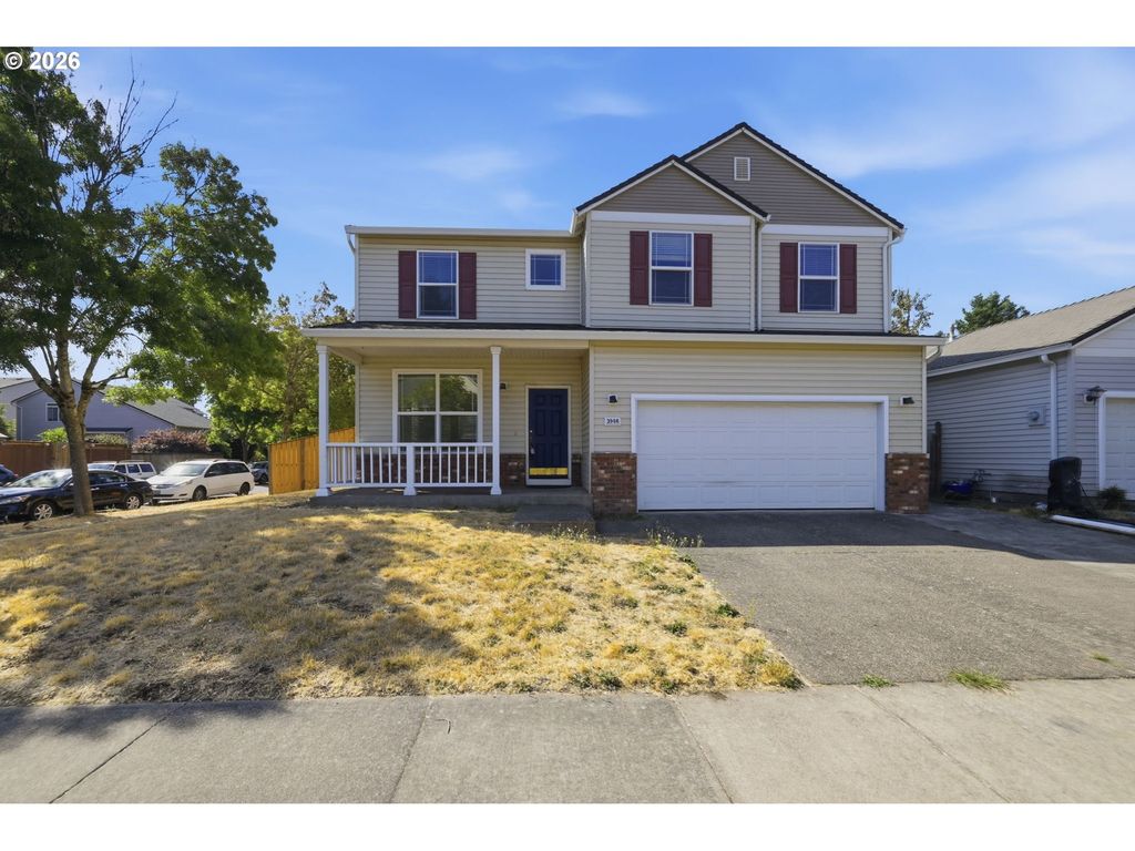 3906 CENTURY Dr, Eugene, OR 97402
