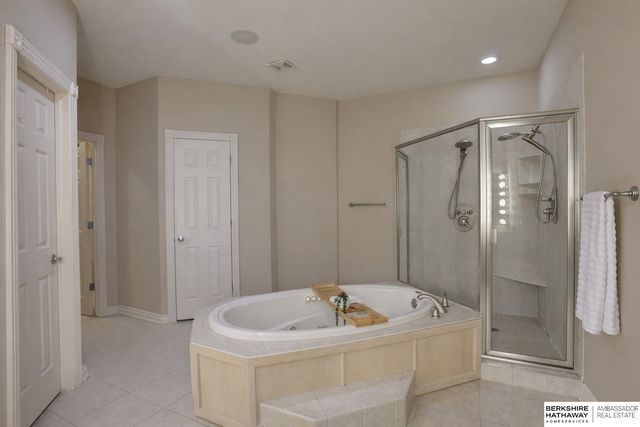 7105 N 117th Avenue, Omaha, NE 68142