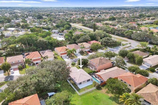 6305 Willoughby Cir, Lake Worth, FL 33463