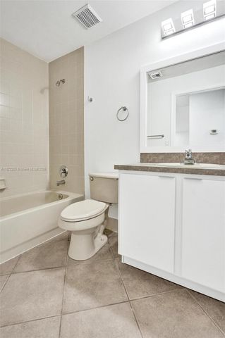 6305 Willoughby Cir, Lake Worth, FL 33463