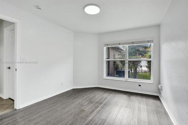 6305 Willoughby Cir, Lake Worth, FL 33463