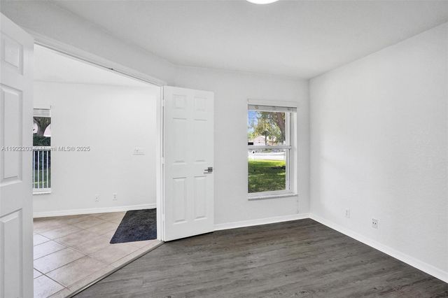 6305 Willoughby Cir, Lake Worth, FL 33463