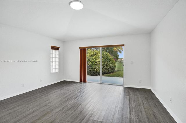 6305 Willoughby Cir, Lake Worth, FL 33463