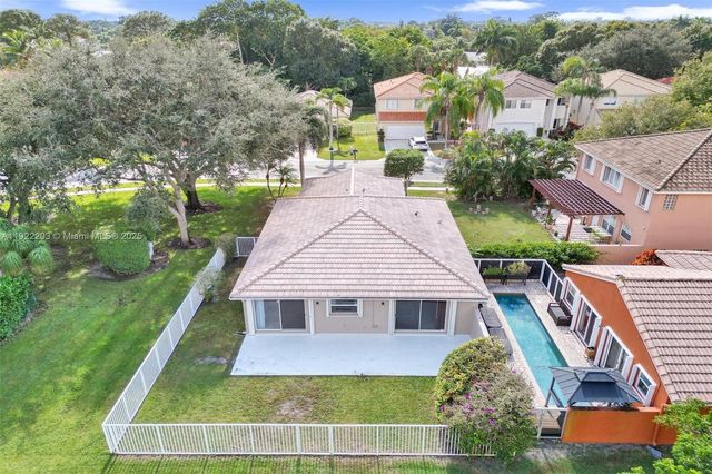 6305 Willoughby Cir, Lake Worth, FL 33463