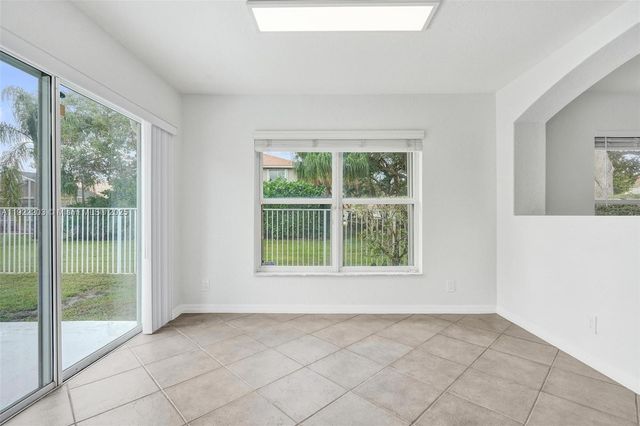 6305 Willoughby Cir, Lake Worth, FL 33463