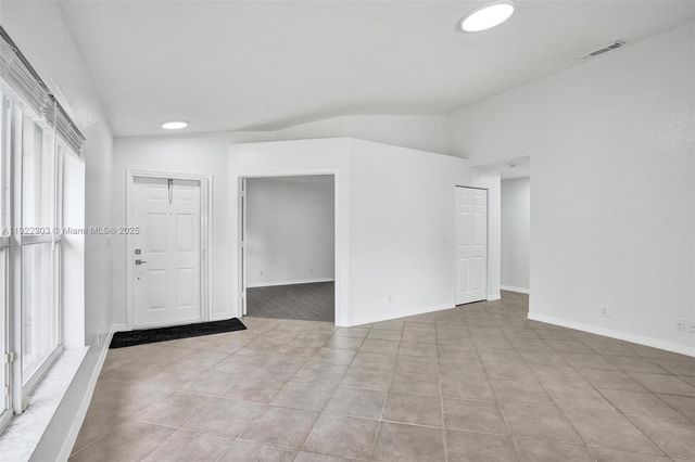 6305 Willoughby Cir, Lake Worth, FL 33463