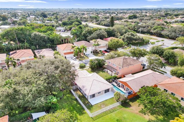 6305 Willoughby Cir, Lake Worth, FL 33463