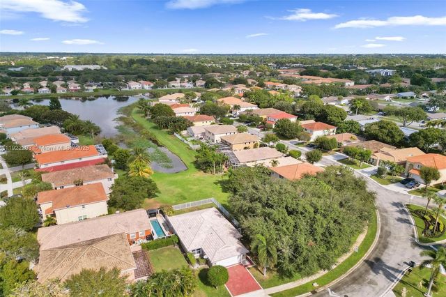 6305 Willoughby Cir, Lake Worth, FL 33463