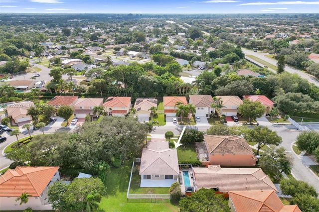 6305 Willoughby Cir, Lake Worth, FL 33463