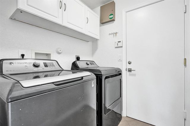 6305 Willoughby Cir, Lake Worth, FL 33463