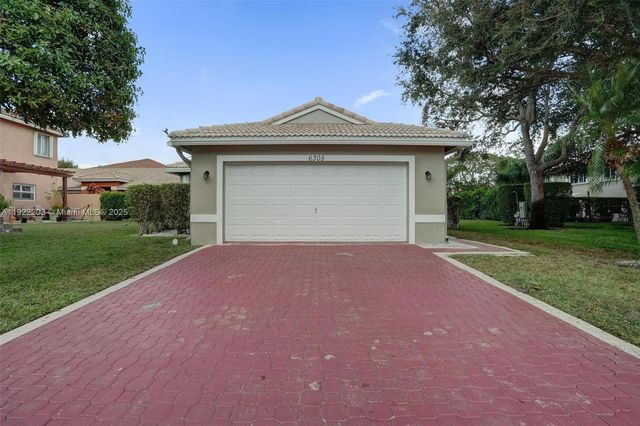 6305 Willoughby Cir, Lake Worth, FL 33463