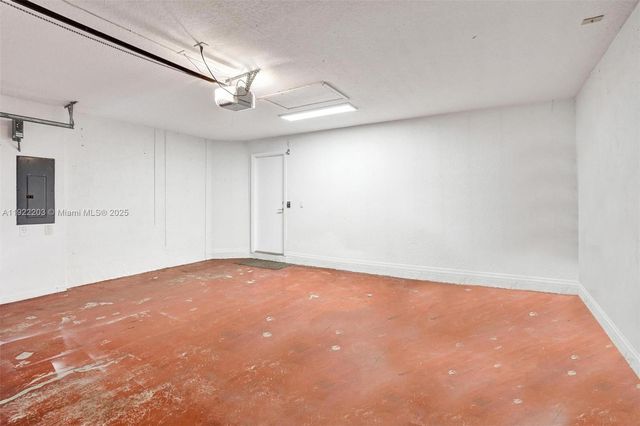 6305 Willoughby Cir, Lake Worth, FL 33463