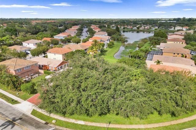 6305 Willoughby Cir, Lake Worth, FL 33463