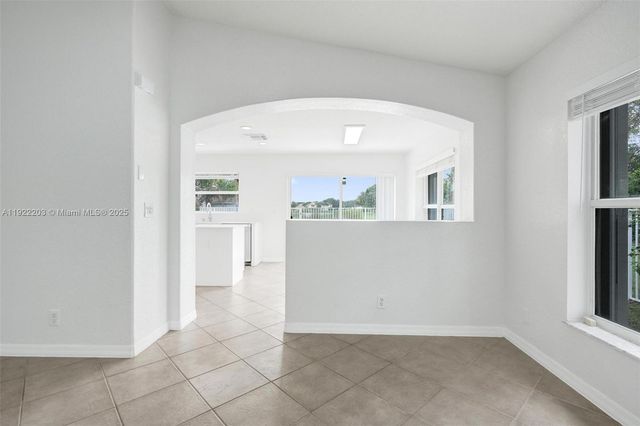 6305 Willoughby Cir, Lake Worth, FL 33463