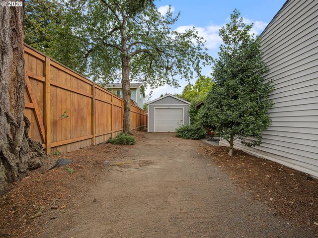 7211 N ATLANTIC Ave, Portland, OR 97217