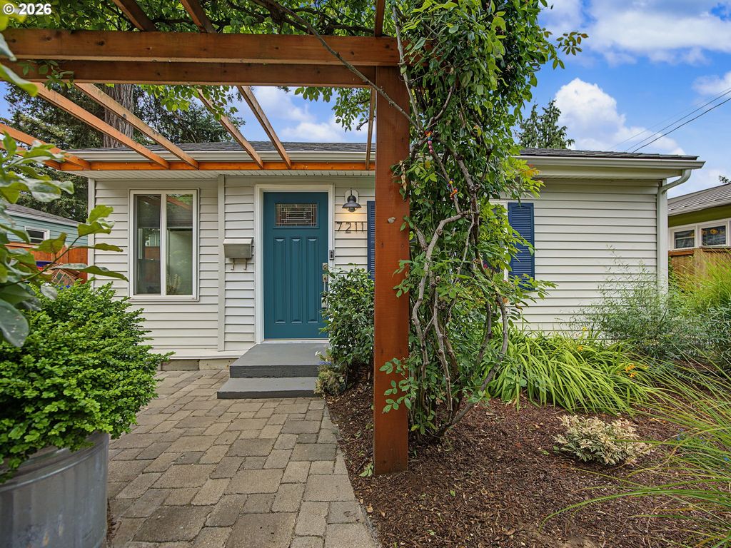 7211 N ATLANTIC Ave, Portland, OR 97217