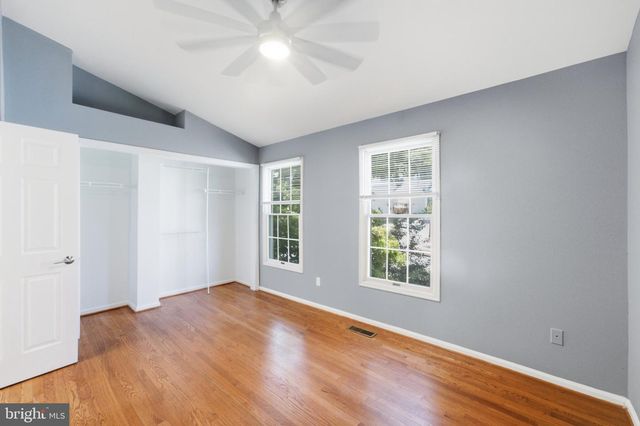 5028 9TH ST S, Arlington, VA 22204