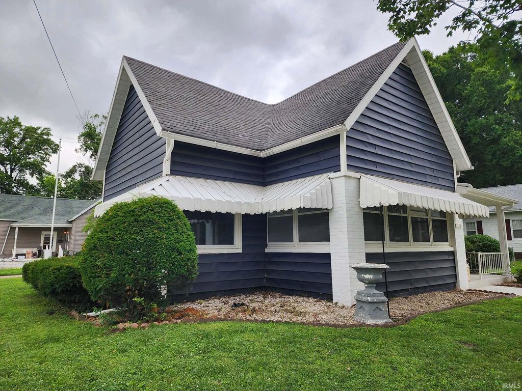 128 W Pine Street, Princeton, IN 47670