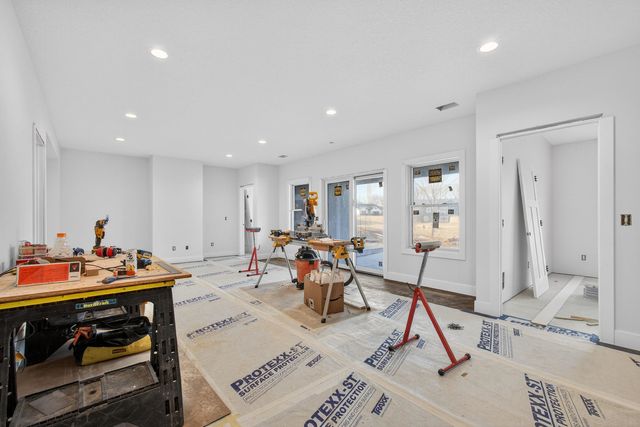 18116 271st Street, Long Grove, IA 52756