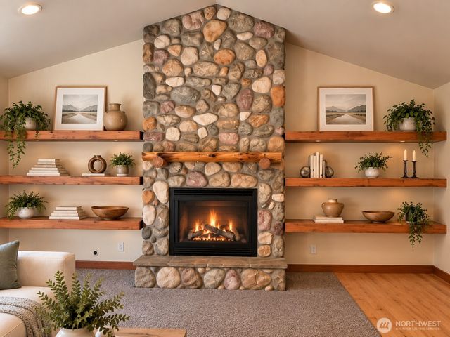 48 E Olympic Palisades Dr, Belfair, WA 98528
